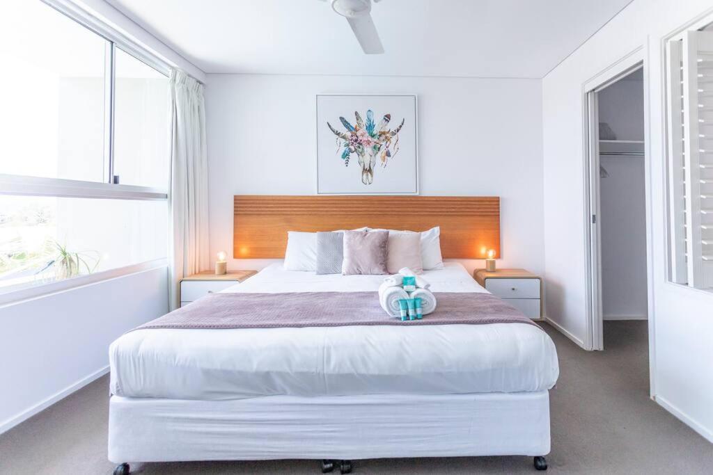 Apartment Azure Sea, Oceanviews, Wifi, 2 Pools + Gym *