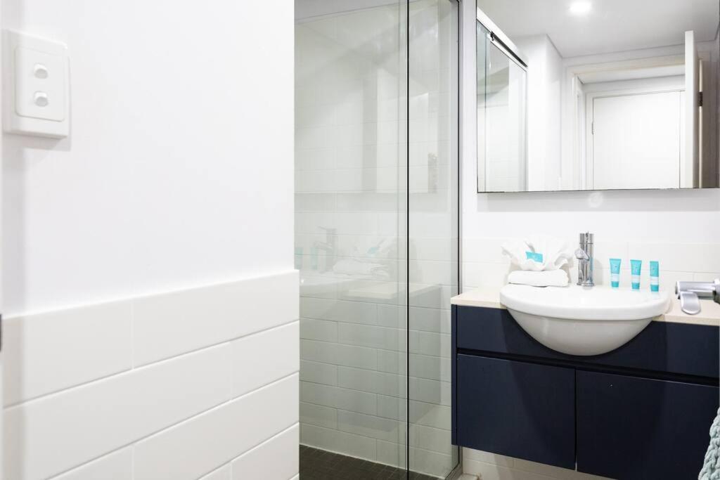 Azure Sea, Oceanviews, Wifi, 2 Pools + Gym * Airlie Beach