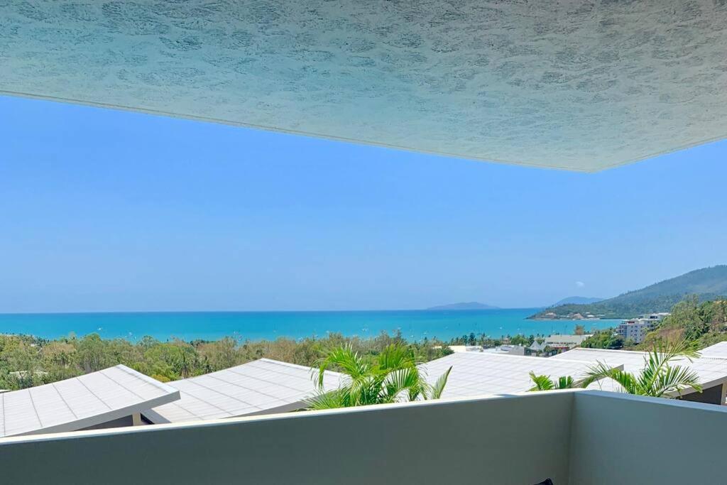 Apartment Azure Sea, Oceanviews, Wifi, 2 Pools + Gym