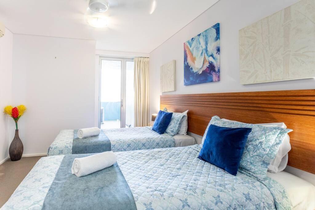 Azure Sea, Oceanviews, Wifi, 2 Pools + Gym *