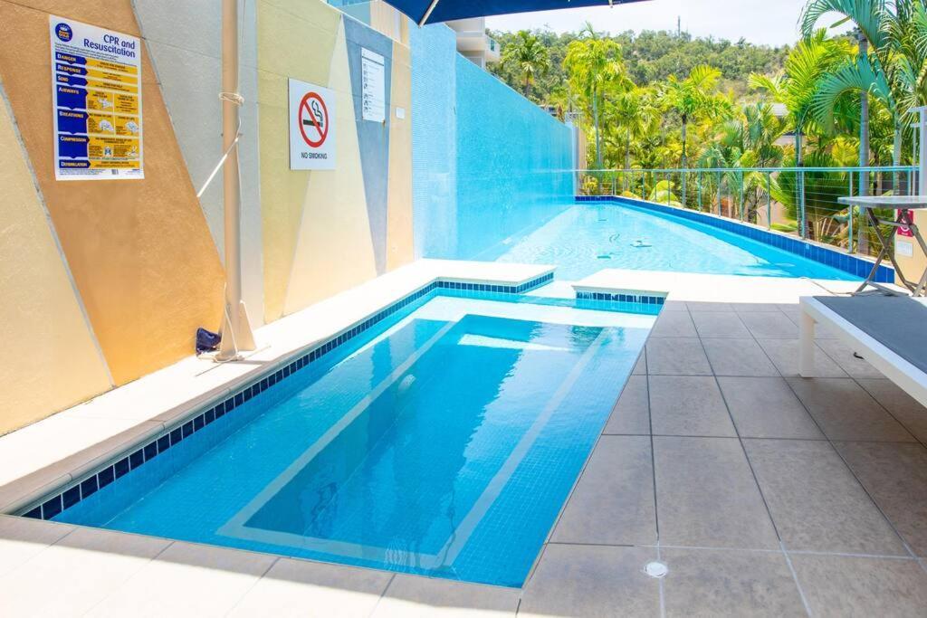 Apartment Azure Sea, Oceanviews, Wifi, 2 Pools + Gym *
